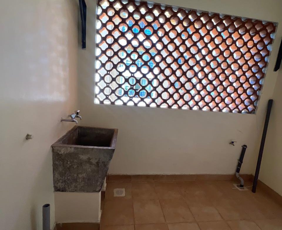 4BR Maisonette in Chokaa for Sale