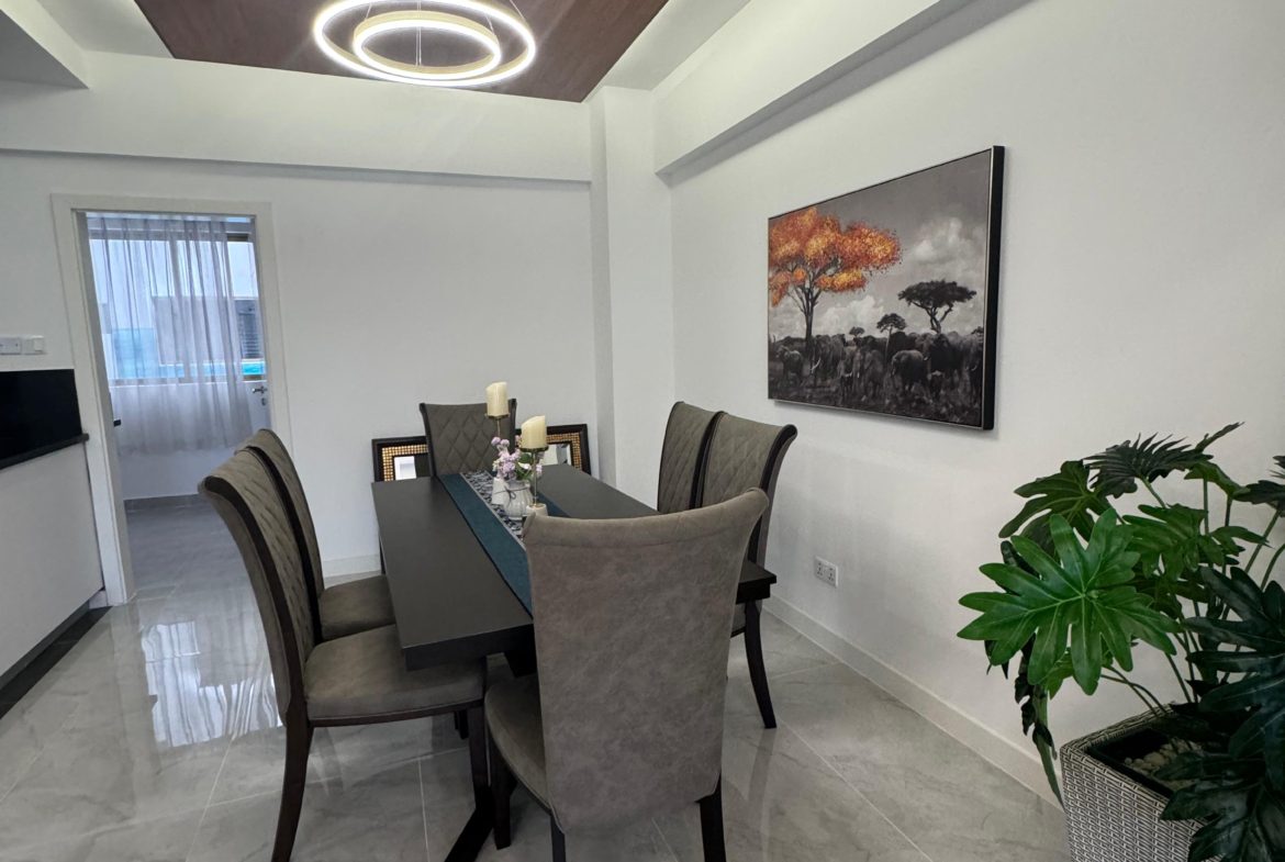 4BR Apartment in City Park for Rent