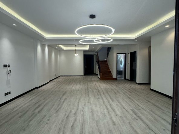 5BR House in Highridge for Rent