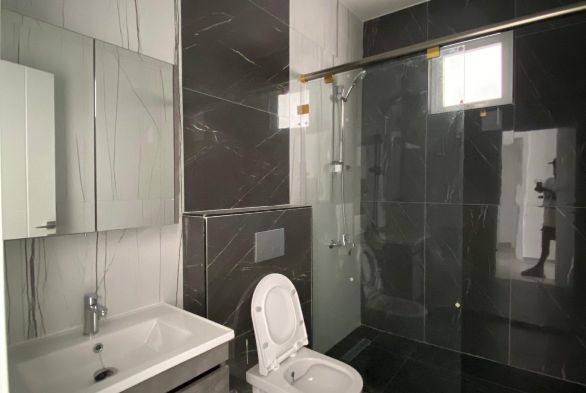 4BR Bungalow in Westgate Shopping Mall for Sale