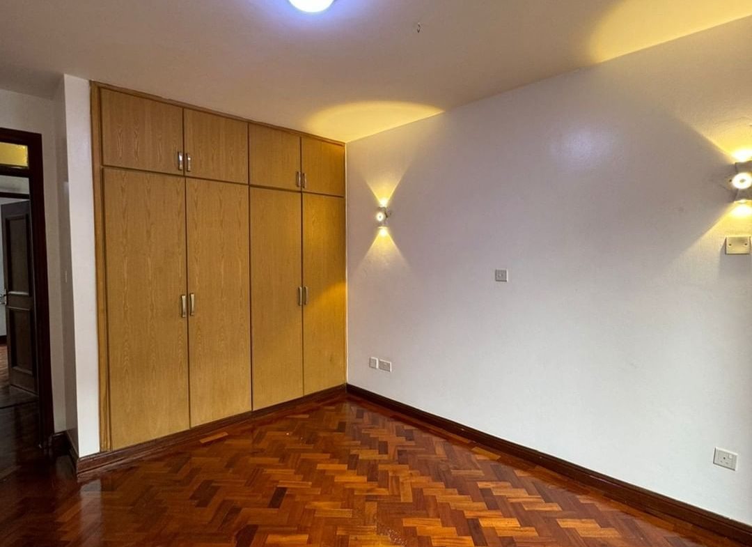 5BR House in Kahawa West for Rent