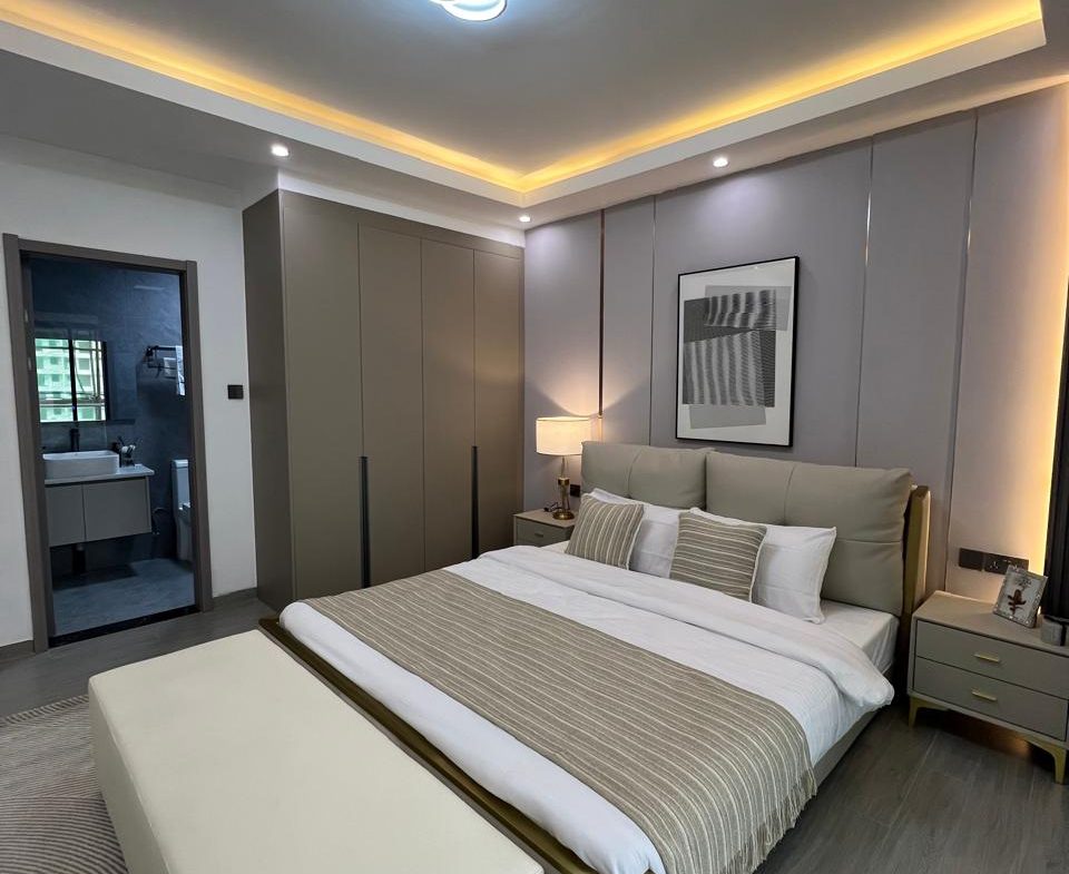 1BR Apartment in Westgate Shopping Mall for Sale