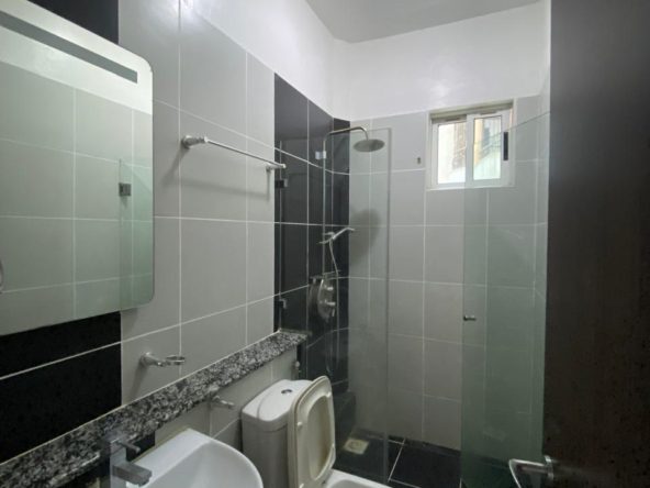 5BR Bungalow in University of Nairobi for Rent