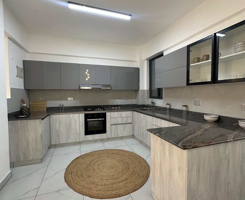 4BR Villa in Riara Road for Rent