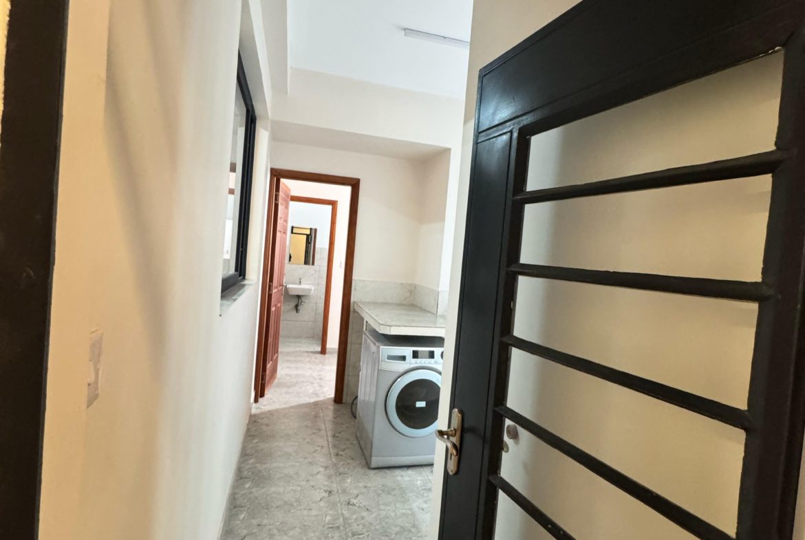 4BR House in Kitisuru for Rent