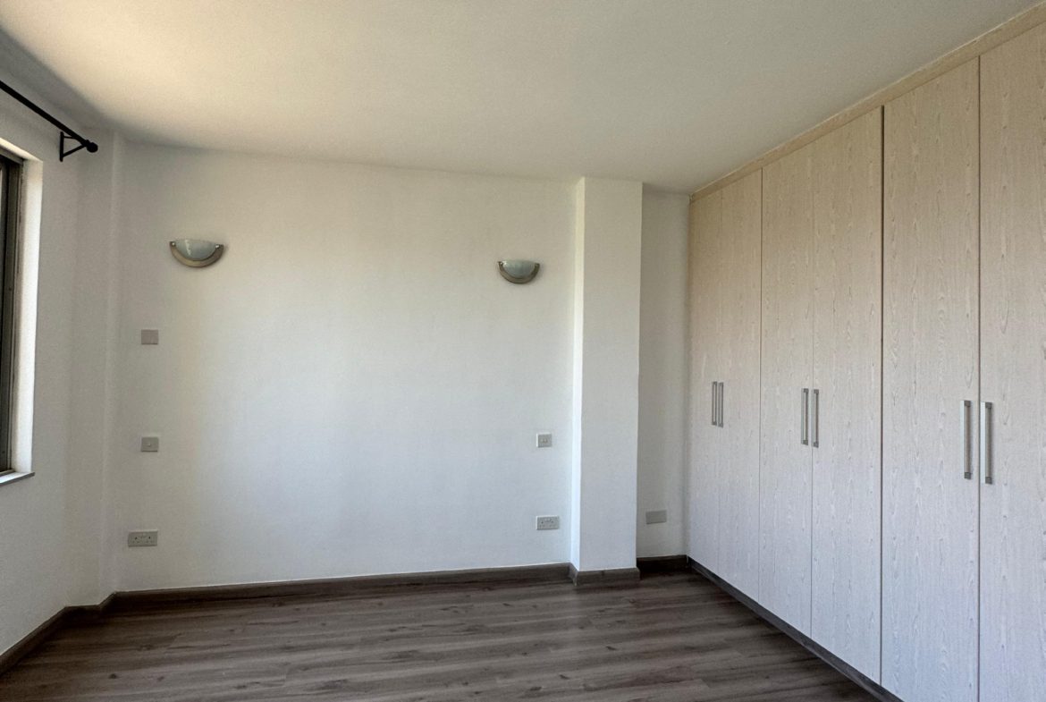 6BR Villa in Buruburu Estate for Sale