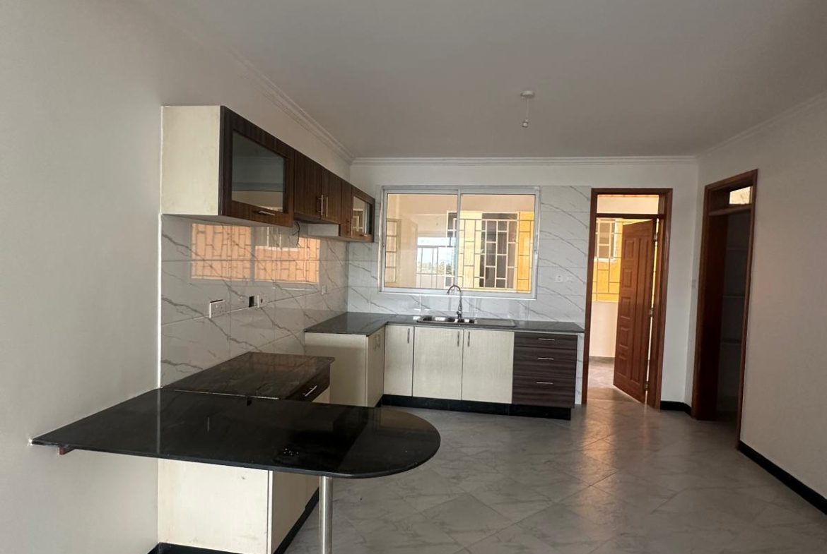 3BR Apartment in Komarock for Rent