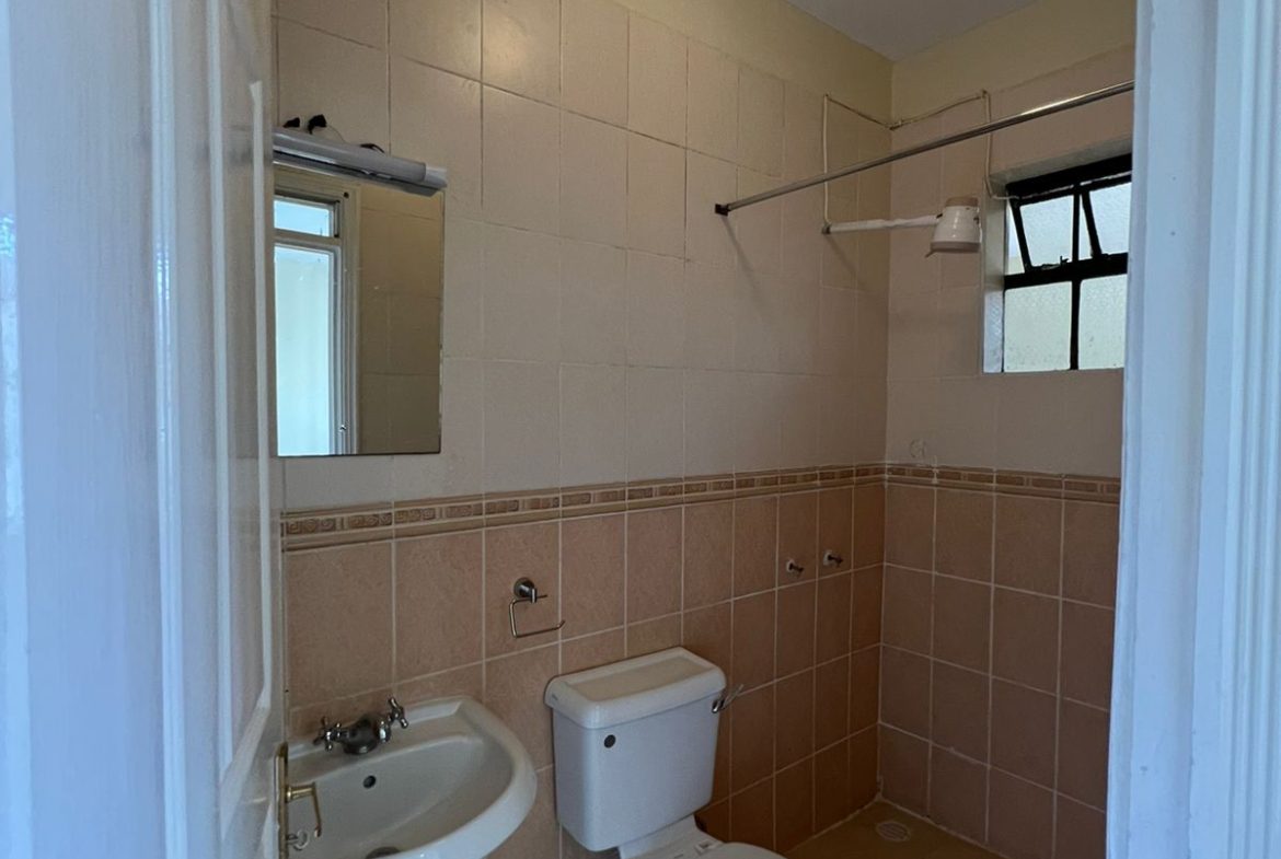 4BR Apartment in Roysambu for Rent