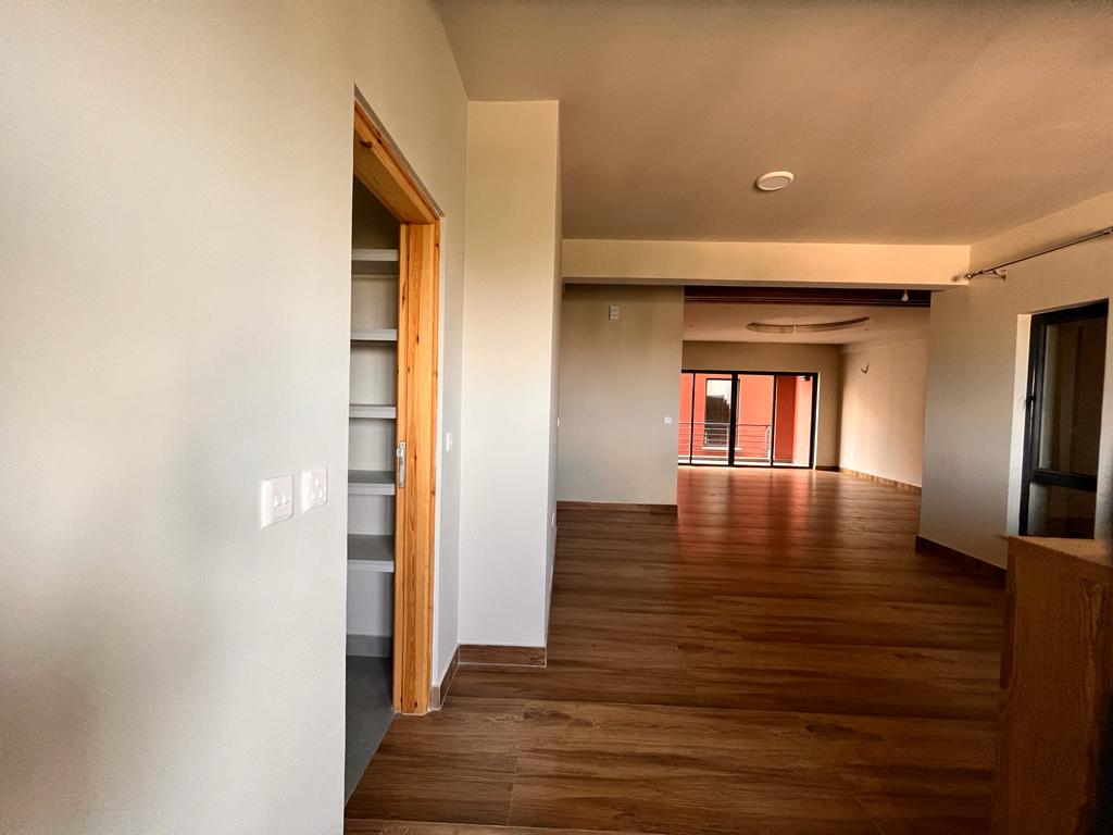 4BR Townhouse in Utawala for Sale